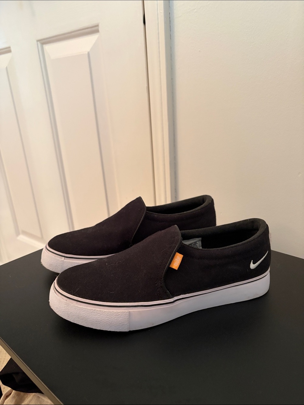 Nike Women’s Black Slip-On Loafers with White Sole 5.5/Kids 3.5 (Like New)
